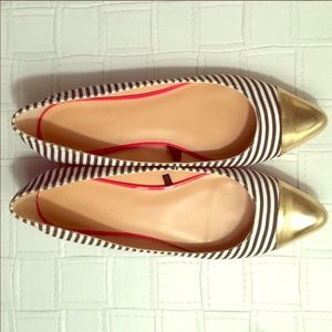 BANANA REPUBLIC FLATS - NWOT ❤️